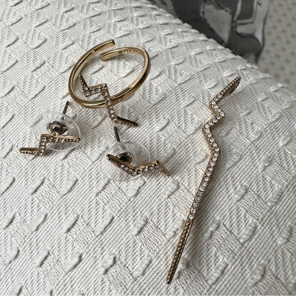 Stella & Dot lightening bolt set